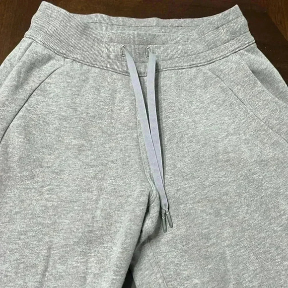 Lululemon Scuba High Rise Jogger Heathered Violet - Picture 5 of 8